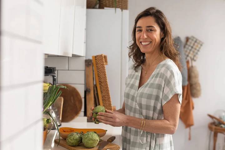 Inés Basterra, creadora de 'Hoy Comemos Sano': "No estoy de acuerdo en que ser saludable sea caro. He publicado ensaladas completas por menos de 1,50 euros para dos personas"