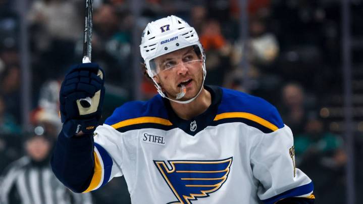 Blues sign defenseman Cam Fowler to a 3-year, $18.3 million extension
