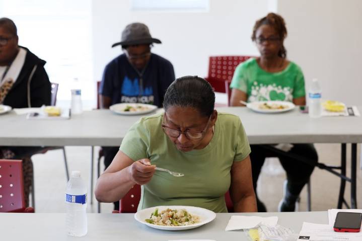 Opinion: SNAP-Ed improves Illinois lives. It needs stopgap funding now.