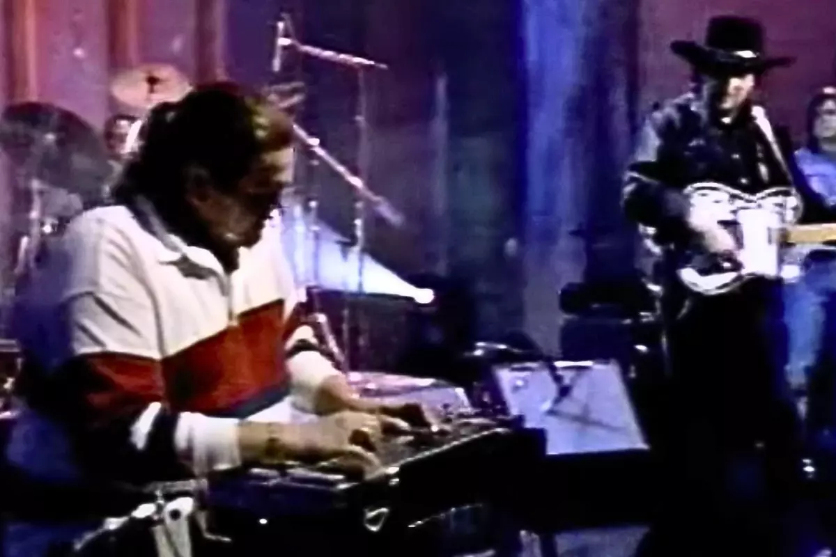 Robby Turner, Steel Guitarist for Waylon Jennings, Dead at 63