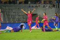 Courage climbs into playoff position