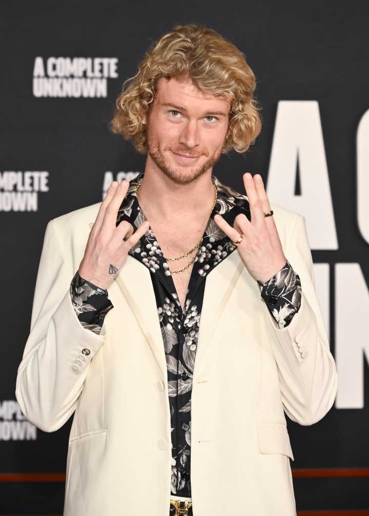 Yung Gravy Recalls Approaching 'MILF' Shania Twain at Grammys Party