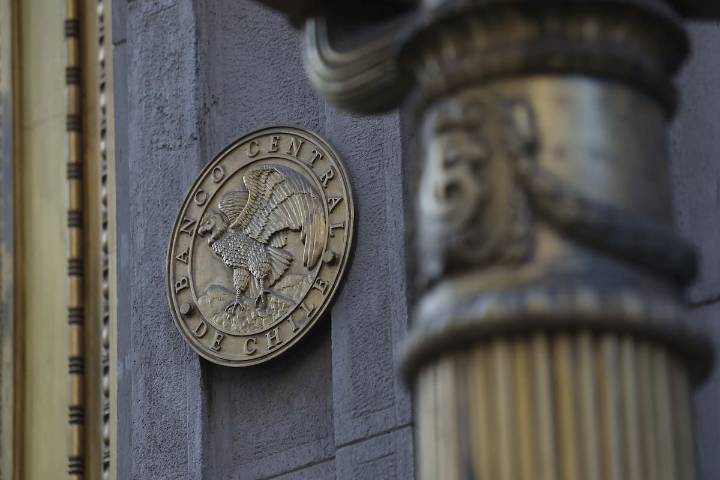 Más crecimiento e inflación: Banco Central realiza sus proyecciones en el Informe de Política Monetaria