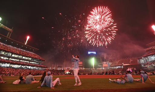 Los Rockies ganan 7-6 y los Angelinos sufren su octava derrota consecutiva