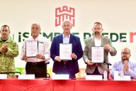 Román Cepeda preside la firma para la instalación del Consejo Municipal para la Prevención de Accidentes Viales