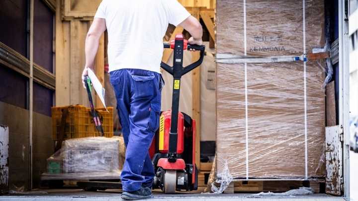 Busca trabajadores una empresa de Albacete: sueldos de 1.800 euros y 30 vacantes