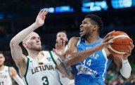76-87. Giannis Antetokounmpo se cita con Alperen Sengun en busca de la final