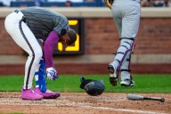Mets plummet to 8th straight loss after Rangers rally late