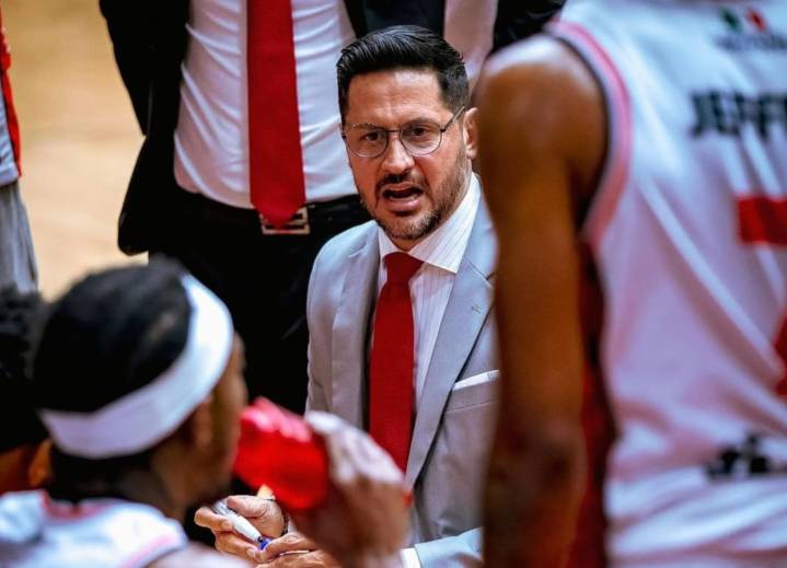 Enrique Zúñiga es nuevo coach de las Abejas de León, suple Javier Muñoz