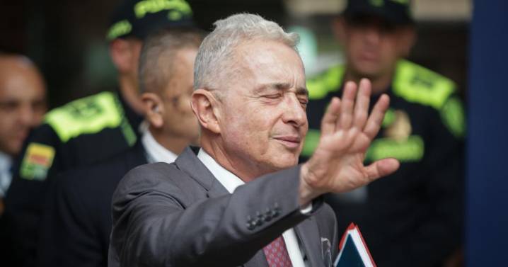 Álvaro Uribe: "El Ministerio del Deporte, ¿para qué ha servido? El Ministerio de la Igualdad, ¿para qué ha servido?"