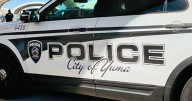 Hombre de 77 años muere tras enfrentarse armado con la policía en Yuma