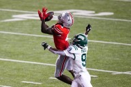 Deadspin | 'It’s Ohio State': Washington prepares for No. 1 Buckeyes in clash of unbeatens