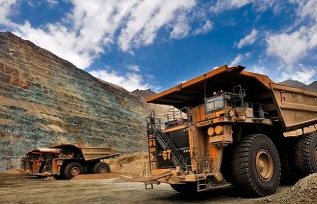 La economía chilena se enfrió en julio y creció el 1,8 %, con baja en la producción minera