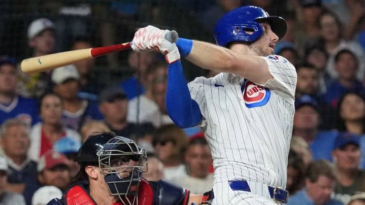 Cubs place Kyle Tucker on injured list because of strained left calf
