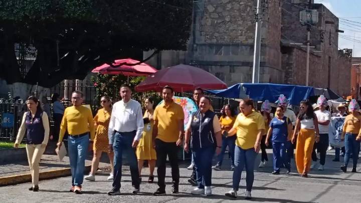 Marchan en Acámbaro por Día Mundial para la Prevención del Suicidio