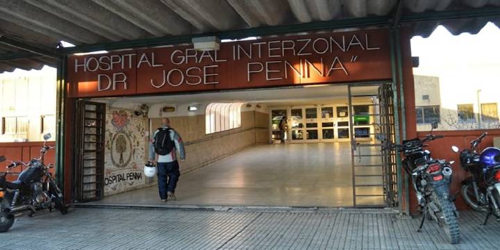 Atacó a golpes a su pareja y beba en Bahía Blanca: el novio de su hijastra las defendió y lo apuñaló