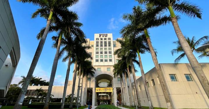 FIU medical students, health experts react to Florida surgeon general's plan to end vaccine mandates