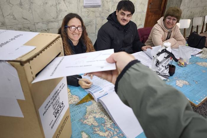 Buenos Aires 2025: cerraron los comicios y comienza la espera por los resultados