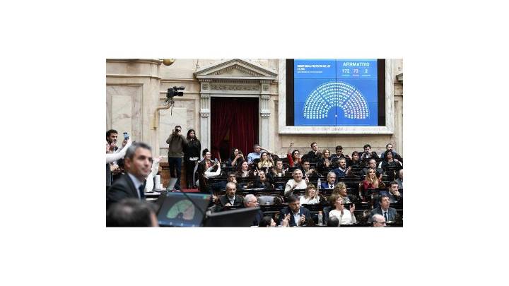 Vetos al financiamiento universitario y emergencia pediátrica: cómo votaron los diputados santafesinos