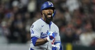 After Clayton Kershaw's shaky start, Dodgers go on scoring spree to beat Giants