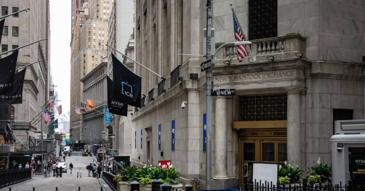 Cierra Wall Street en verde al recuperar impulso el sector tecnológico