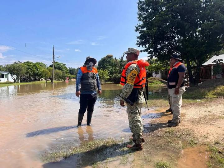 Casi 200 viviendas bajo el agua en Jesús Carranza por desborde del río Jaltepec