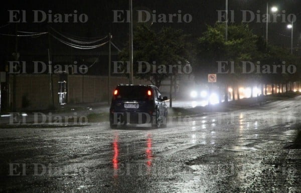 Video.- Pronostican 52% de probabilidad de lluvia para la noche
