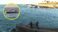 "La marejada estaba bien fuerte": Menor es arrastrado por el mar tras tirarse piqueros en la playa Las Torpederas de Valparaíso