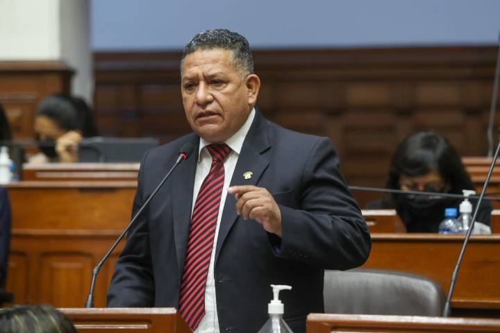 Congresistas ultraconservadores Medina y Jauregui cuestionan ordenanza 538 sobre educación sexual y citarán a gobernador Sánchez