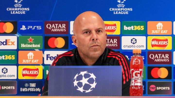 Arne Slot hits out at pundits over Liverpool transfer spending