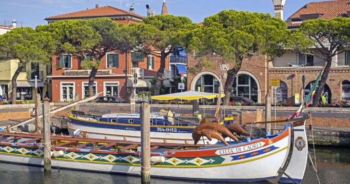 Tourist mistaken for wanted fugitive spends nearly a month in Italian prison: "The nightmare is over"