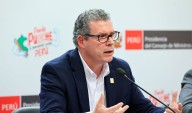 Minedu responde a denuncias: niega “ropa y galletas” con caja chica