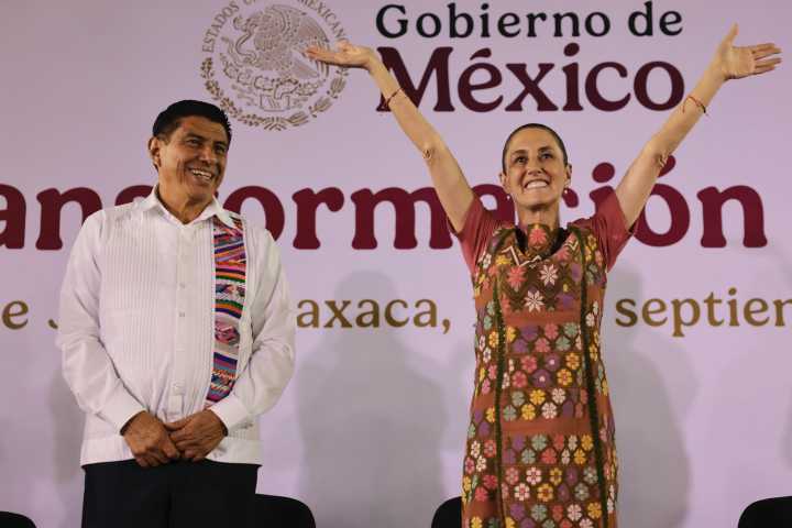 Todas las familias de Oaxaca reciben algún programa Bienestar: Sheinbaum