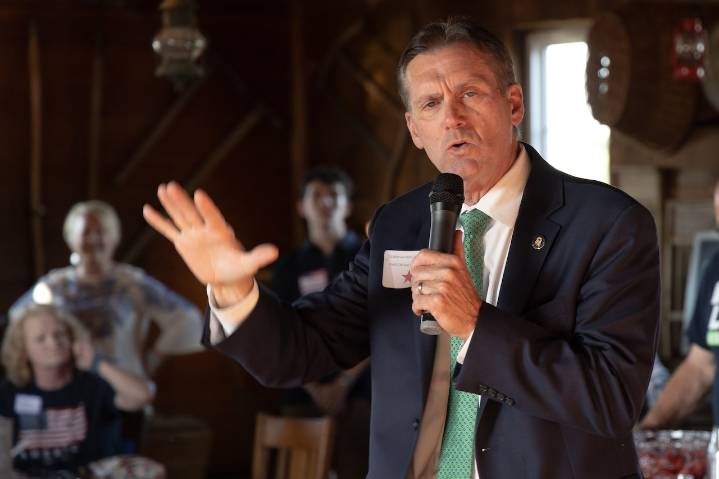 Pastor joins crowded field of Republican candidates for Michigan governor