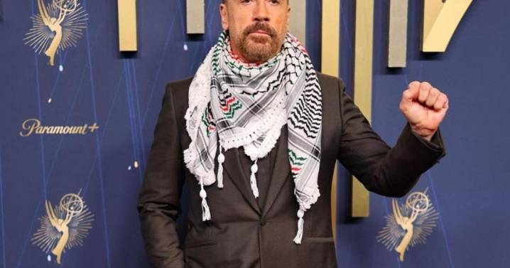 La kufiya palestina de Javier Bardem en los premios Emmy: un pañuelo lleno de significado
