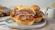 Regalarán 500 panes con chicharrón para apoyar a Perú en la final del Mundial de Desayunos: conoce cuándo y dónde