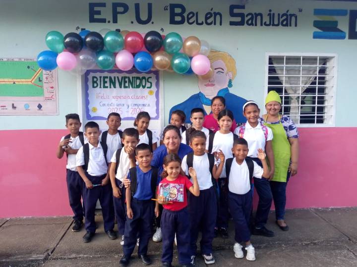 En Cedeño inician clases más de 9 mil 500 estudiantes