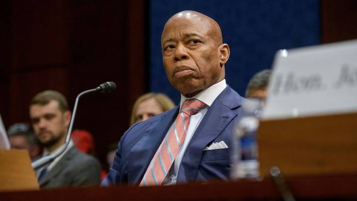 Source: Adams may consider dropping out of mayoral race