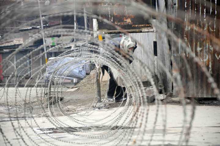 DM Leh Imposes Restrictions to Prevent Public Disorder