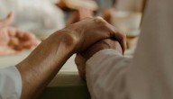 Insólito: matrimonio de 66 años detenido por traficar drogas en verdulería de Puente Alto