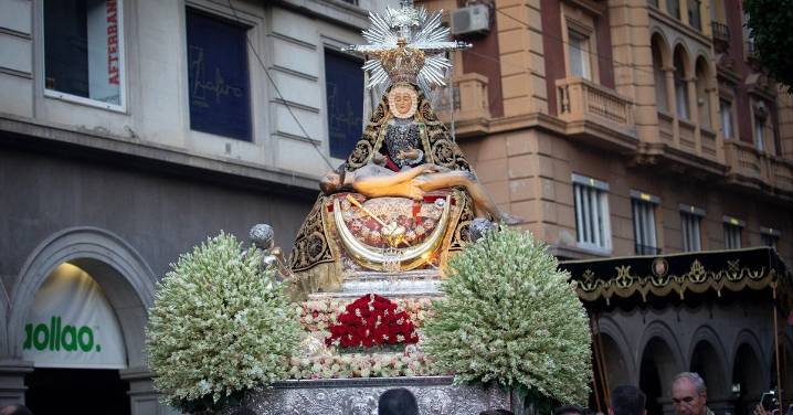 Granada vuelve celebrar la Novena a la Virgen de las Angustias en la Basílica Patronal