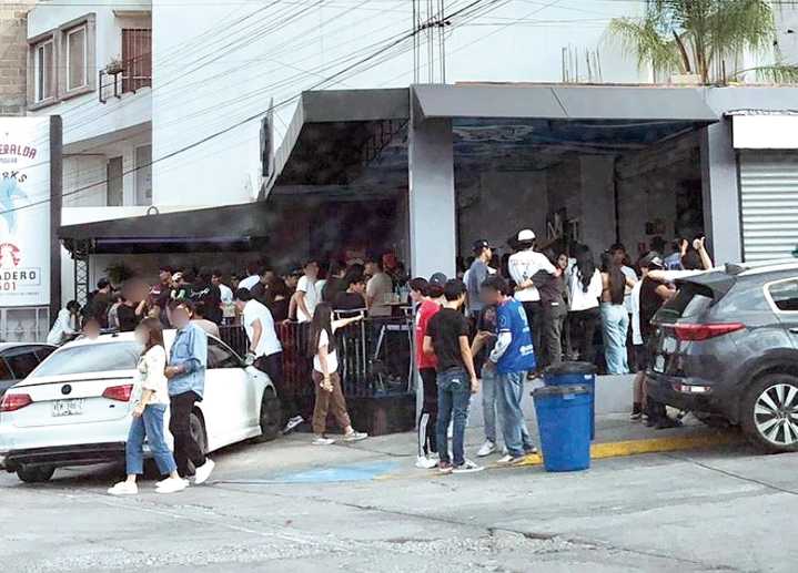 Vecinos de Himalaya estallan contra antros