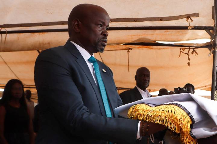Predatory elite has plundered South Sudan’s oil revenue, pushing the country to brink of war, UN says