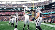 Geno Smith passes for 362 yards and a TD in Raiders debut as Vegas thwarts Patriots 20