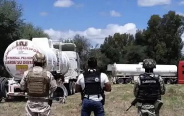 Aseguran en Queretaro pipas huachicoleras conectadas a toma clandestina