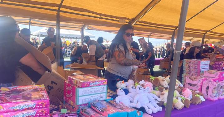 El rugido solidario: motociclistas cruzan la frontera para regalar sonrisas a niños de Rosarito