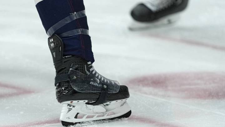 FOX 9+ will televise WCHA games in 2025