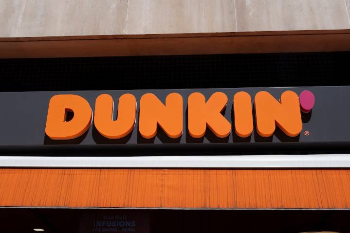 Dunkin’ to give out free Sabrina Carpenter reusable cups on Friday