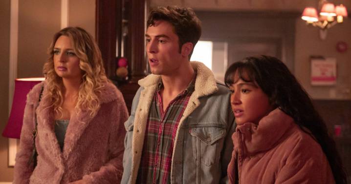'Overcompensating' Season 2: Predicted Premiere Date, Cast, & More