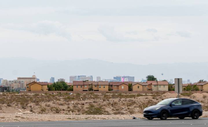 New hotel-casino planned south of Las Vegas Strip
